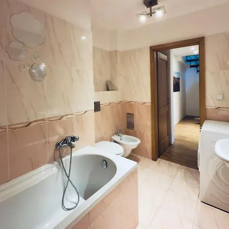 شقة Attic 15 Min To Charles Bridge *
